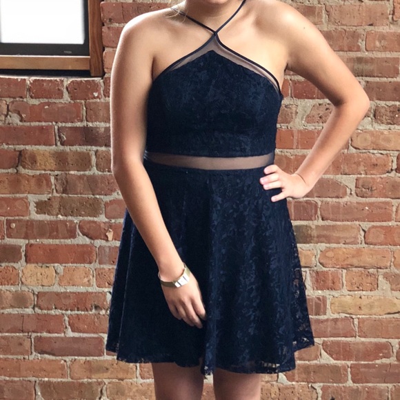 Lace Cocktail Dress (Homecoming) - Picture 6 of 6